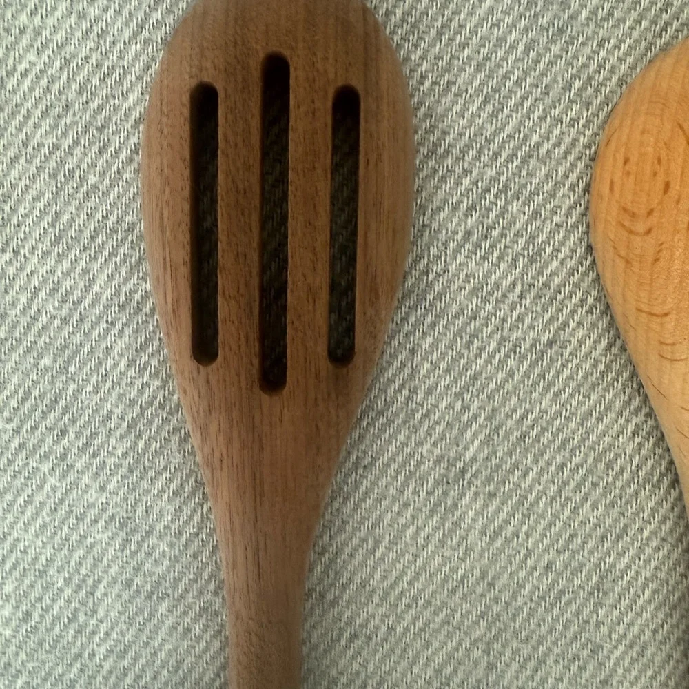 Williams Sonoma elegant wooden